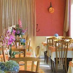 Le Relais Des Monedieres Hotel Seilhac Ngoại thất bức ảnh